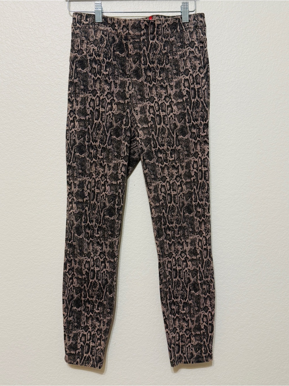 🦋SPANX| Jean-ish Snakeskin Print Pull-On Ankle Pants Medium Animal Print